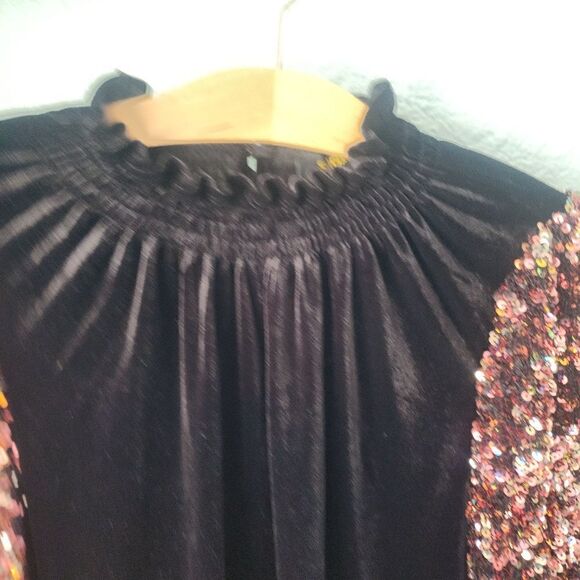 Sugarlips NWOT Michelle velvet and sequined pop sleeves mock neck blouse - Picture 7 of 16